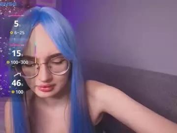 nikkiblys on Chaturbate 