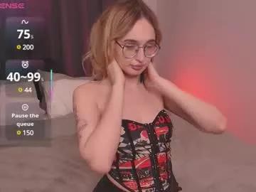 nikkiblys on Chaturbate 