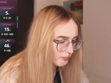 nikkiblys on Chaturbate 