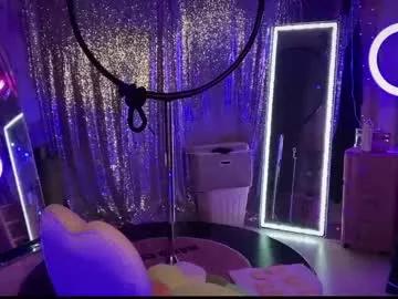 plasticfuckdoll on Chaturbate