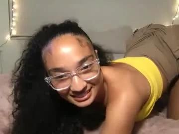 rosalinatoosexy on Chaturbate