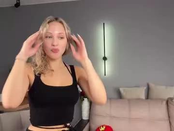 roselyn_rose on Chaturbate