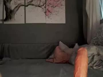 sexyella25 on Chaturbate