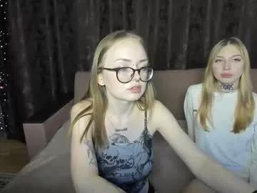 Freechat shy_suchka on Chaturbate