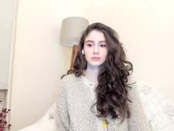 snowww_white on Chaturbate