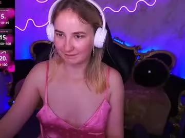 Freechat sofiebloom on Chaturbate