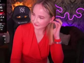 Freechat sofiebloom on Chaturbate