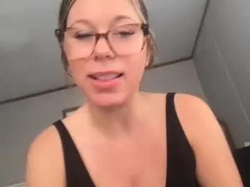 texas_blonde on Chaturbate