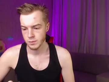 Freechat toohornyserj on Chaturbate