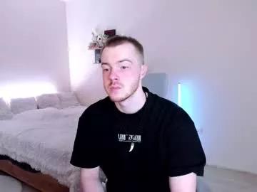 Freechat toohornyserj on Chaturbate