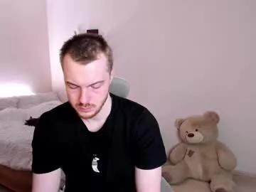Freechat toohornyserj on Chaturbate