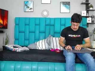 adam_nicolas on Flirt4Free 