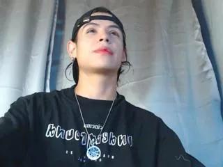 charlie_tomsom on Flirt4Free 