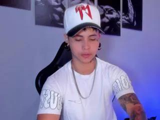 ethan_wonder on Flirt4Free 