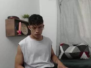 lucas_luxx on Flirt4Free 
