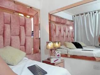 melanie_paz on Flirt4Free 