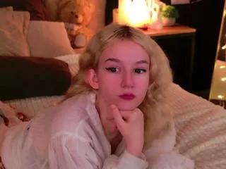 naomi_loys on Flirt4Free 