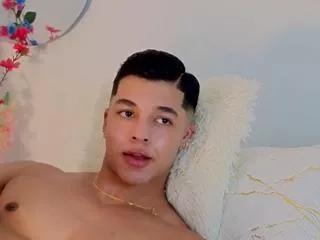 troye_williams on Flirt4Free 