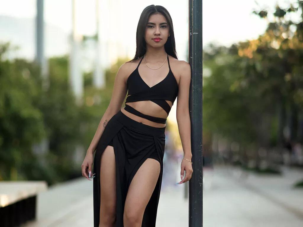 ChloeLuxs on LiveJasmin 
