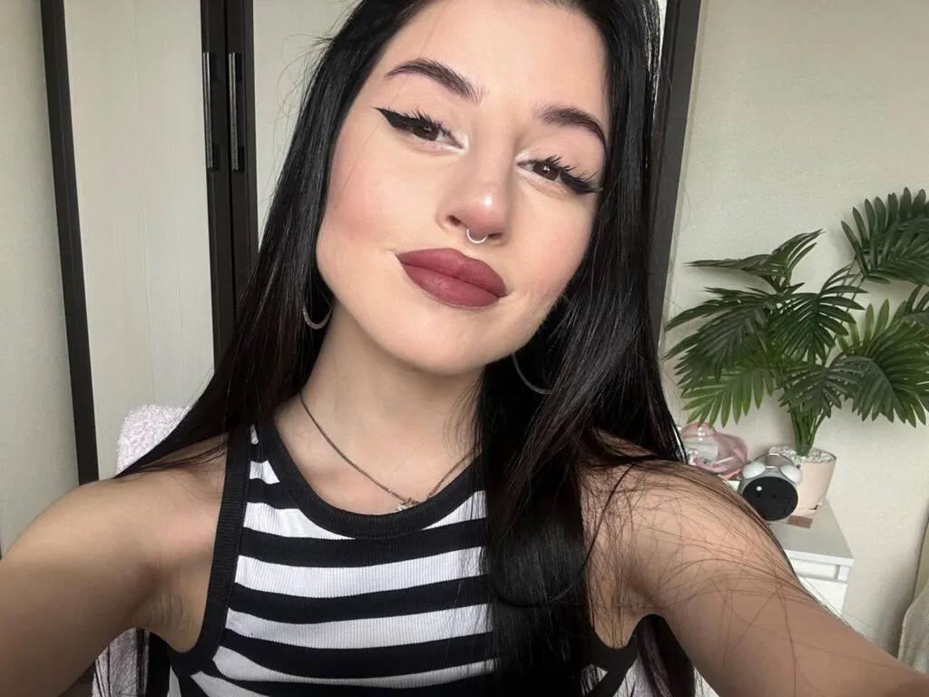 DianaRaysn on LiveJasmin