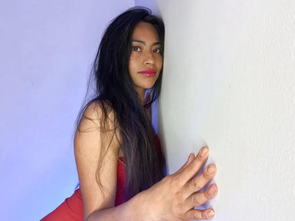 EmilyMit from LiveJasmin