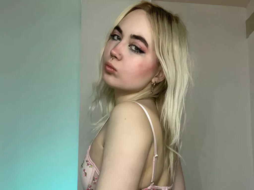 IriskaMini on LiveJasmin 