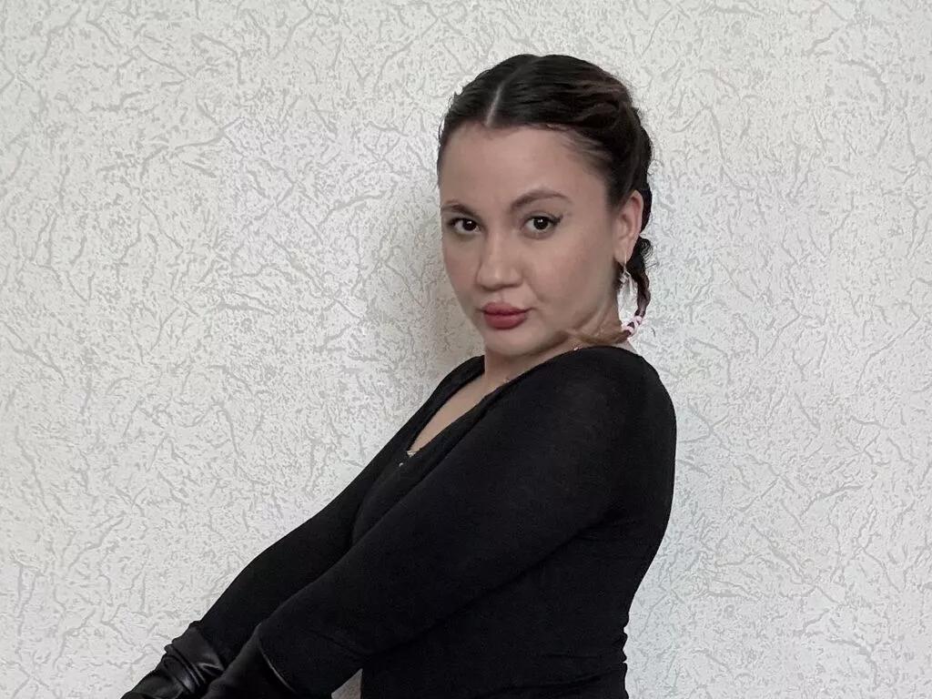 KiraKorona on LiveJasmin 
