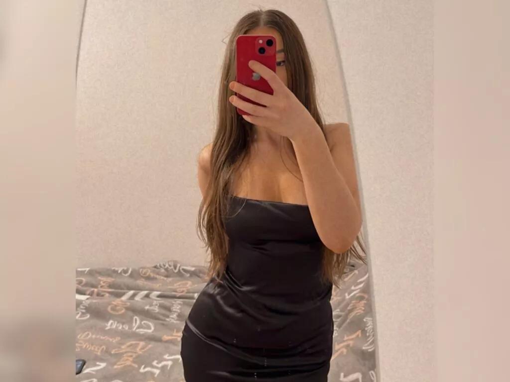 LanaMitrow on LiveJasmin 