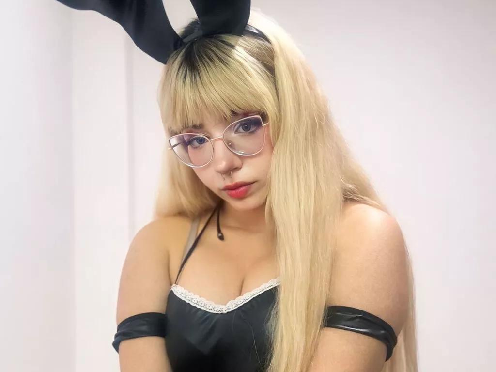 MelodyDottie on LiveJasmin 