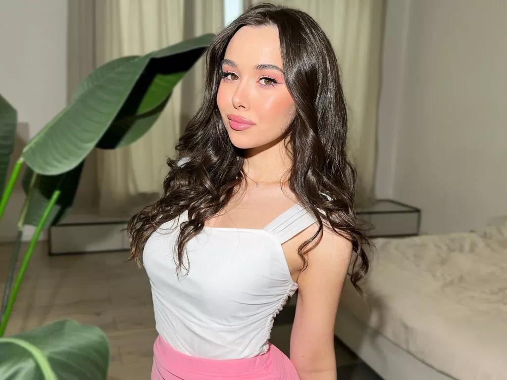 MiaYani on LiveJasmin