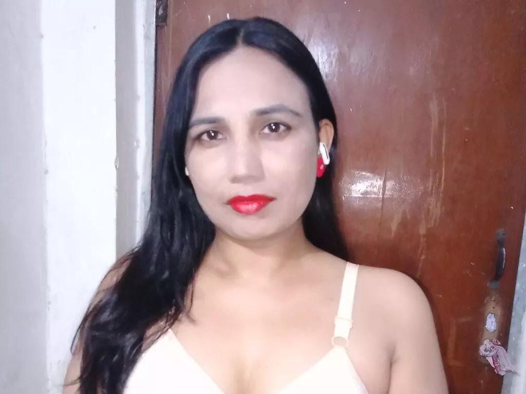 SadiaAngel on LiveJasmin 