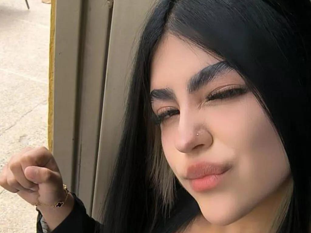 SarahWillow on LiveJasmin 
