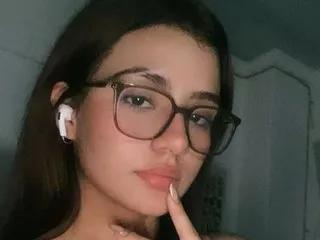 Samantha_Scott19 on Streamate 