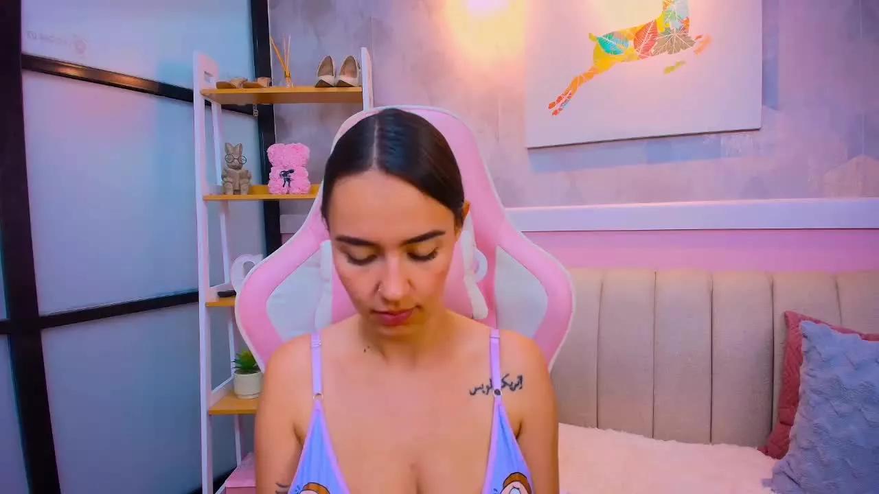 kiara_jones1 on Streamray 