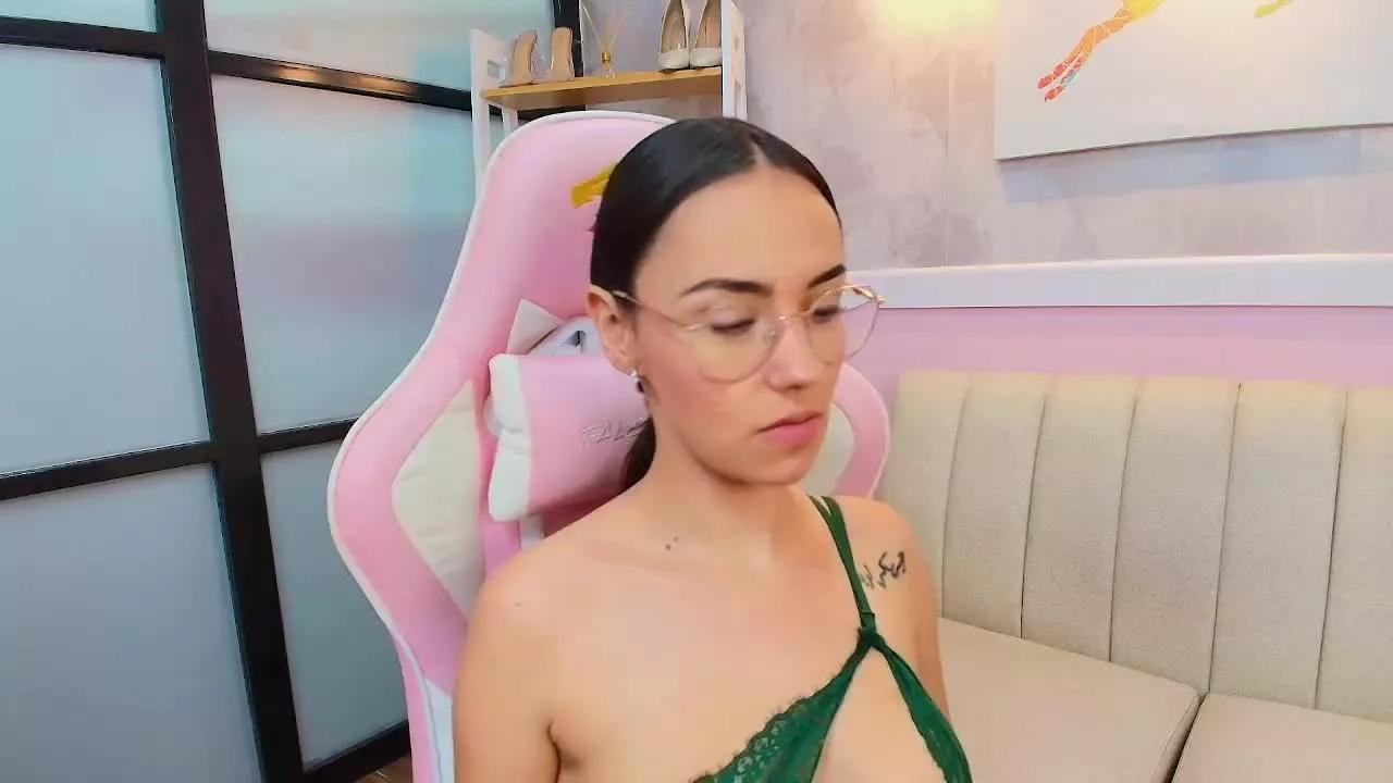 kiara_jones1 on Streamray 