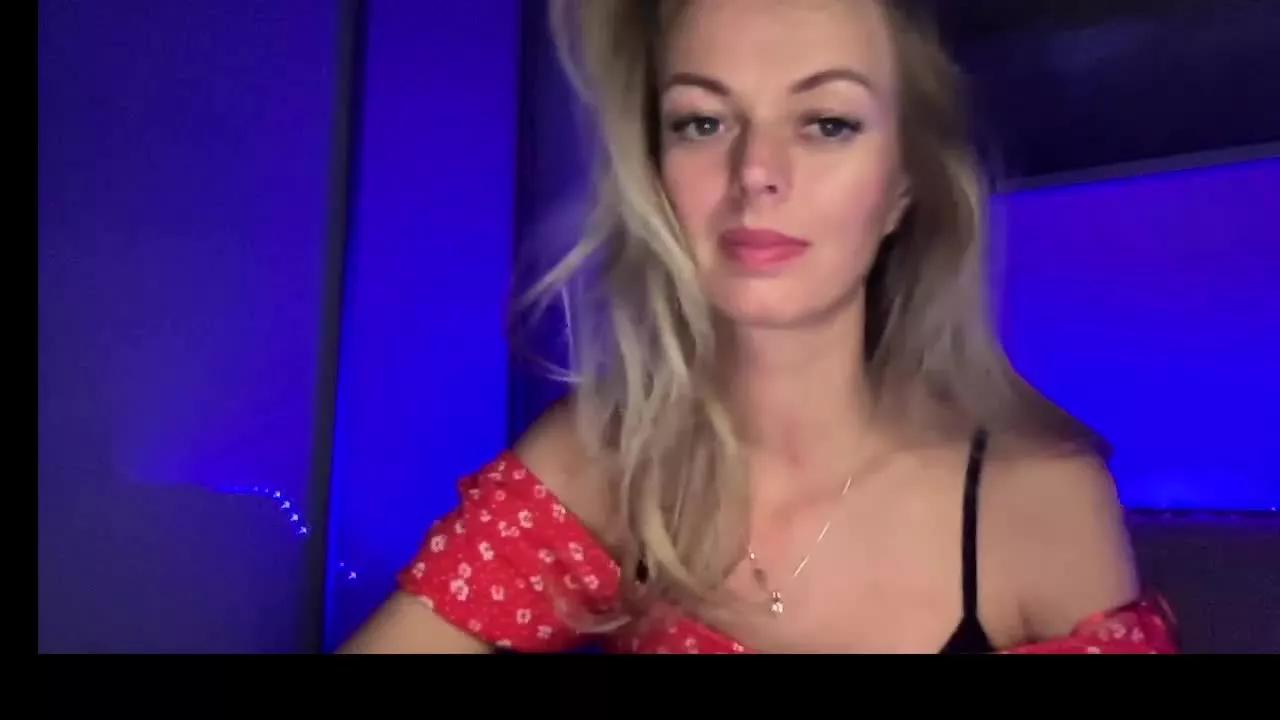 lovelyVALERIE on Streamray 