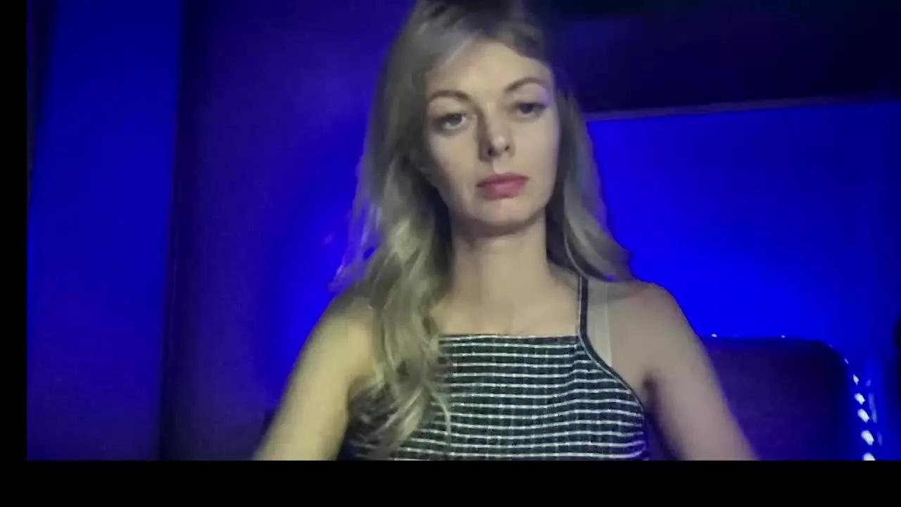 lovelyVALERIE on Streamray 