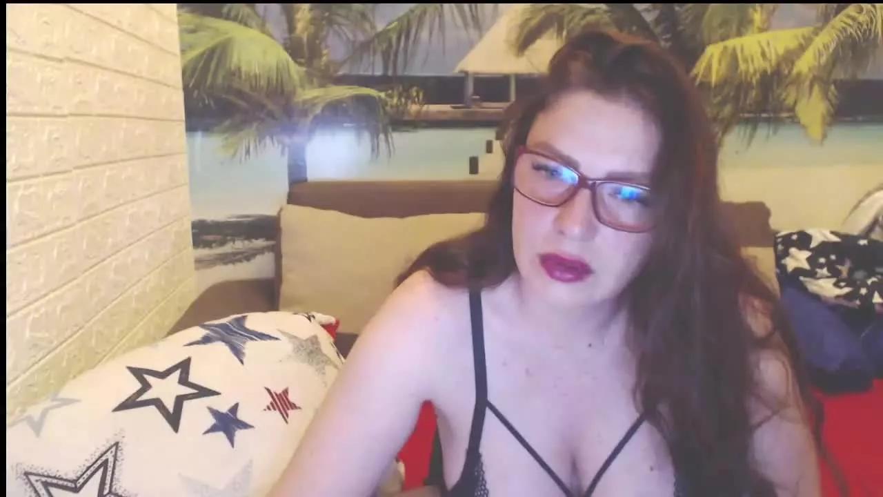 Queen_Natasha on Streamray 