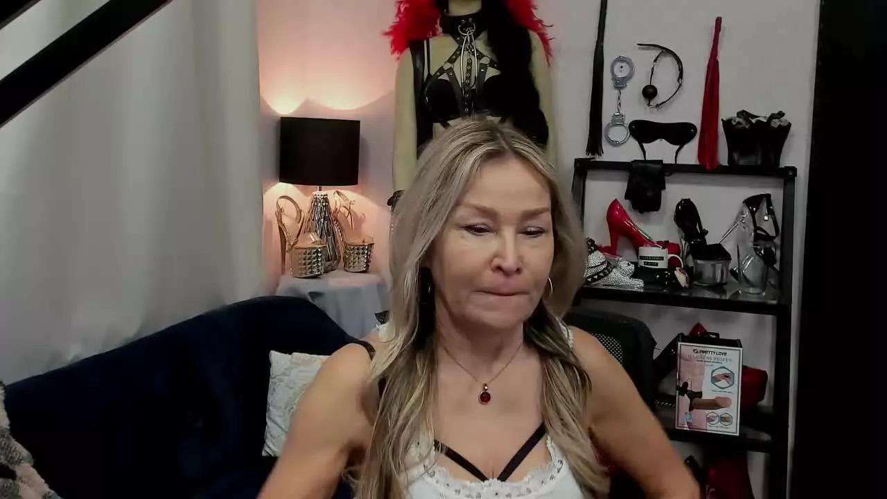 smileCRYSTAL on Streamray 