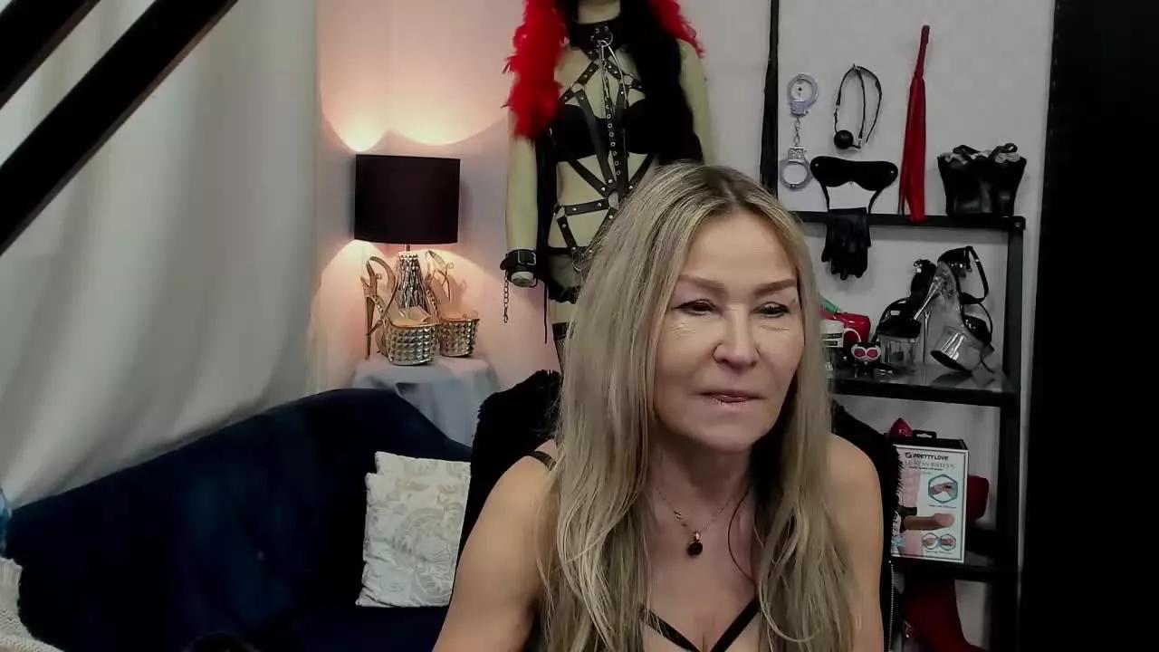 smileCRYSTAL on Streamray 
