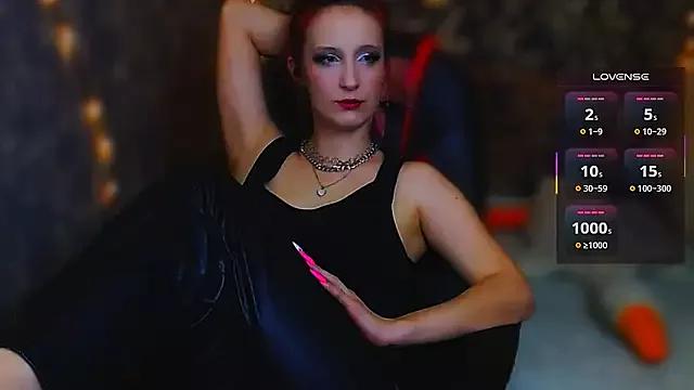 AgathaNoxe on StripChat 