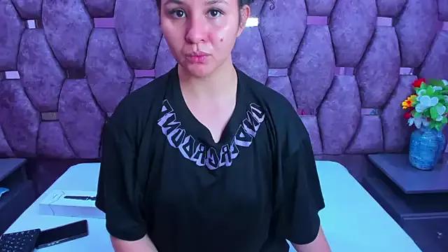 AlaSmith on StripChat