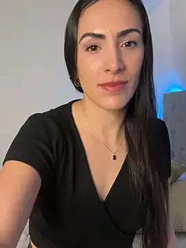 Freechat alessandra-a on StripChat