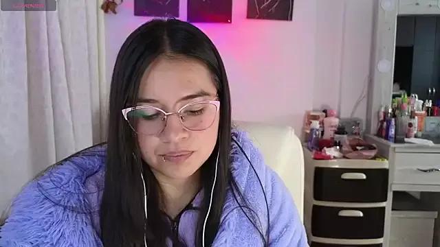 Alexa_Gi on StripChat 