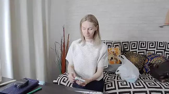 AmaliaMao on StripChat 