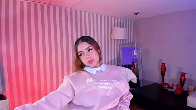 ArianaBaker on StripChat 