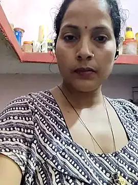 Arini_Arora on StripChat 