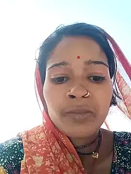 Arini_Arora on StripChat 