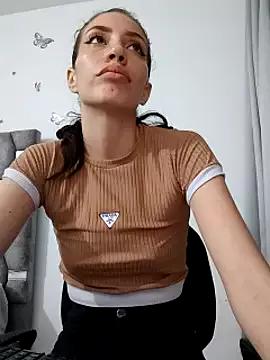 Freechat aurelialux on StripChat