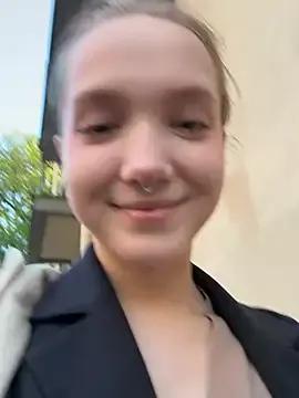 bambi_lu on StripChat